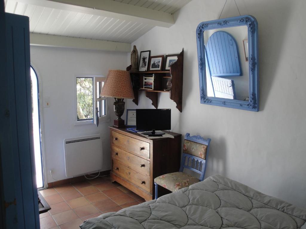 Le Buzet Bleu Bed & Breakfast Noirmoutier-en-l'Ile Bagian luar foto
