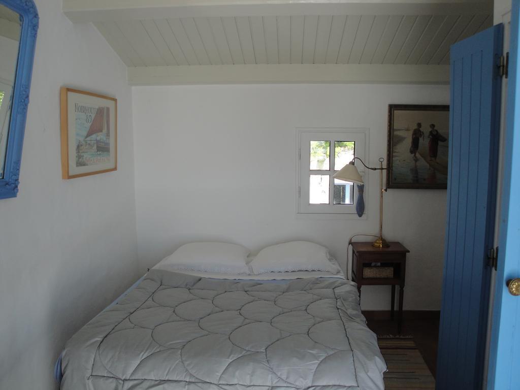 Le Buzet Bleu Bed & Breakfast Noirmoutier-en-l'Ile Bagian luar foto